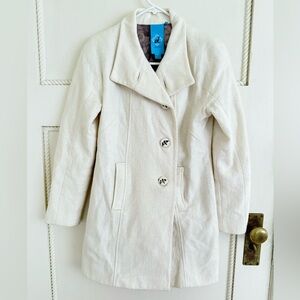 D collection wool / silk lined‎ peacoat in cream size 4